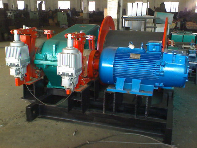electric winch with double brake
